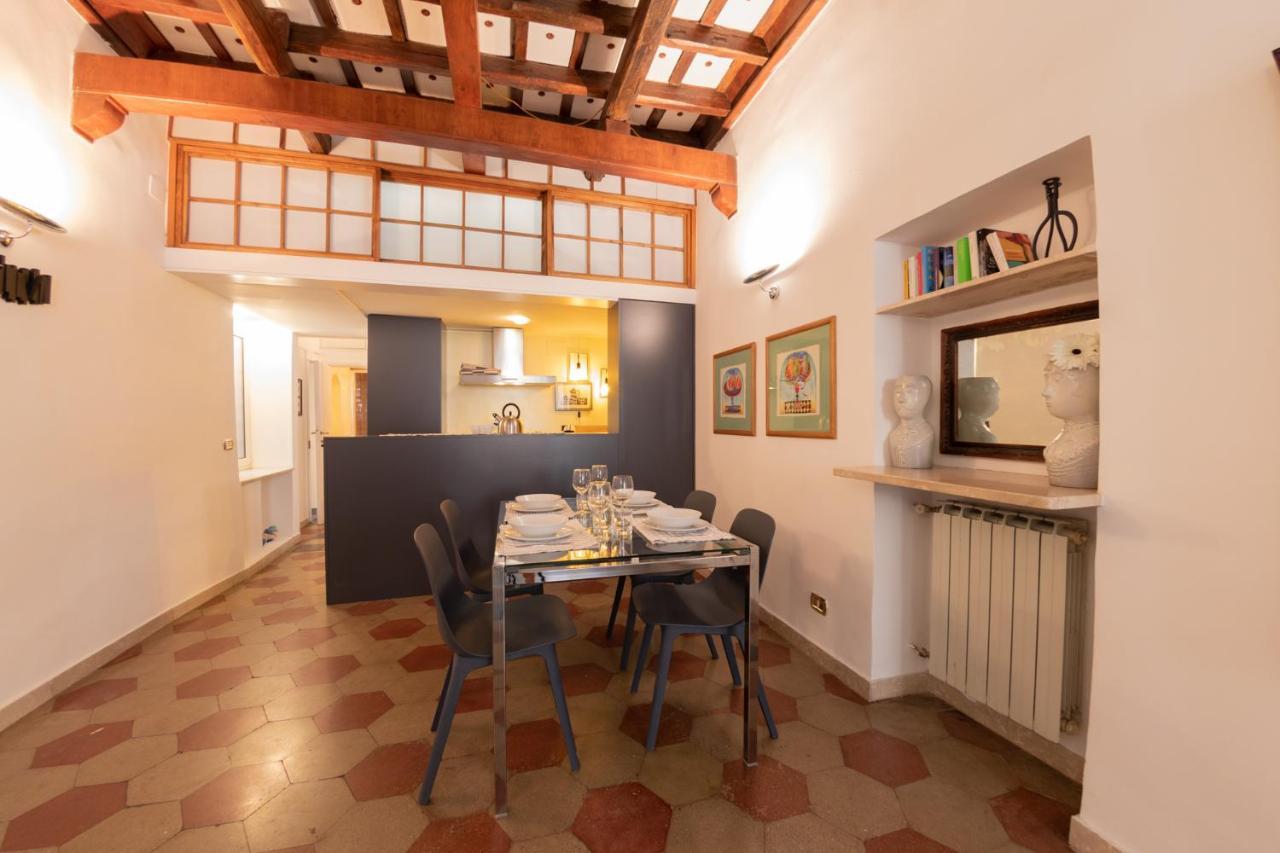 The Rent - Piazza Di Firenze Apartment