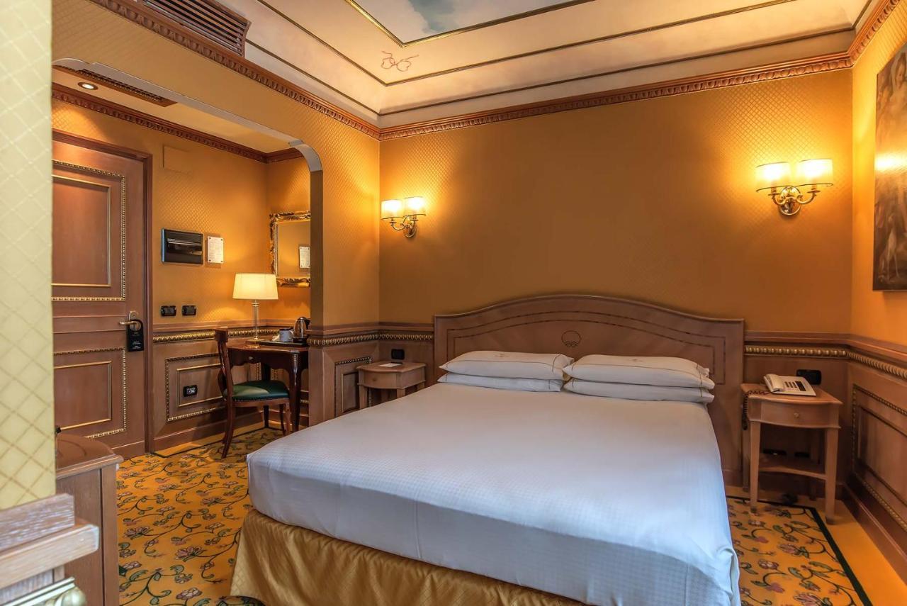 River Palace Hotell