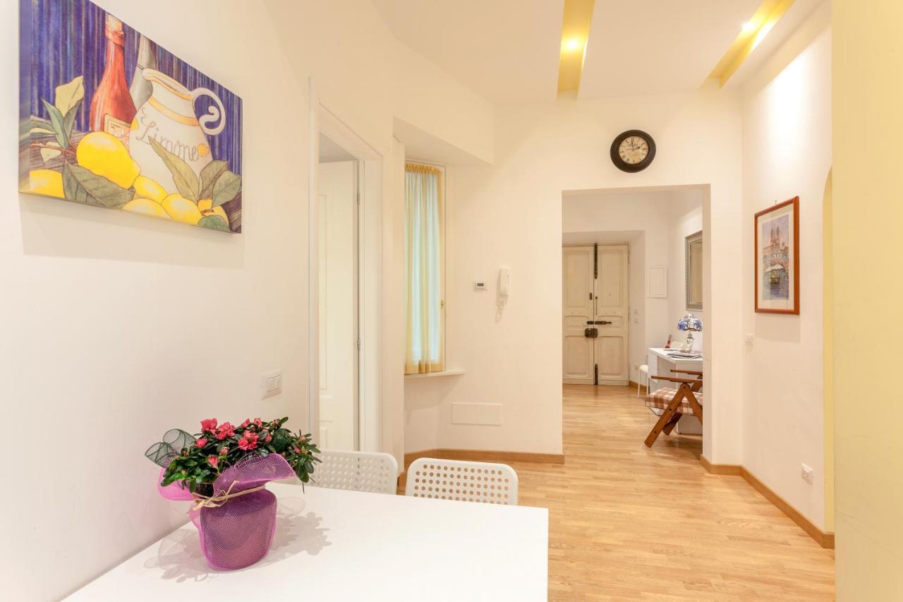 New Vatican's Per 6 Persone, 2 Stanze, 2 Bagni Leilighet Roma