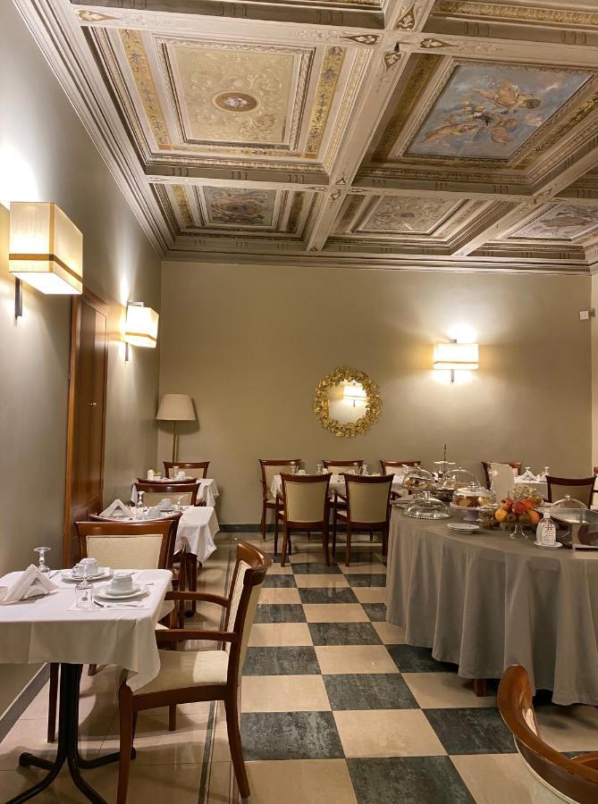 Aberdeen Hotel 3*