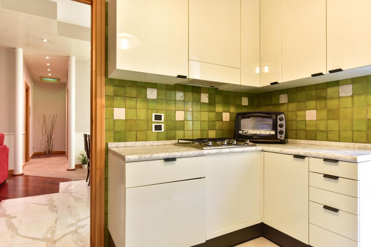 Apartamento Elegant & Cozy In The Heart Of *