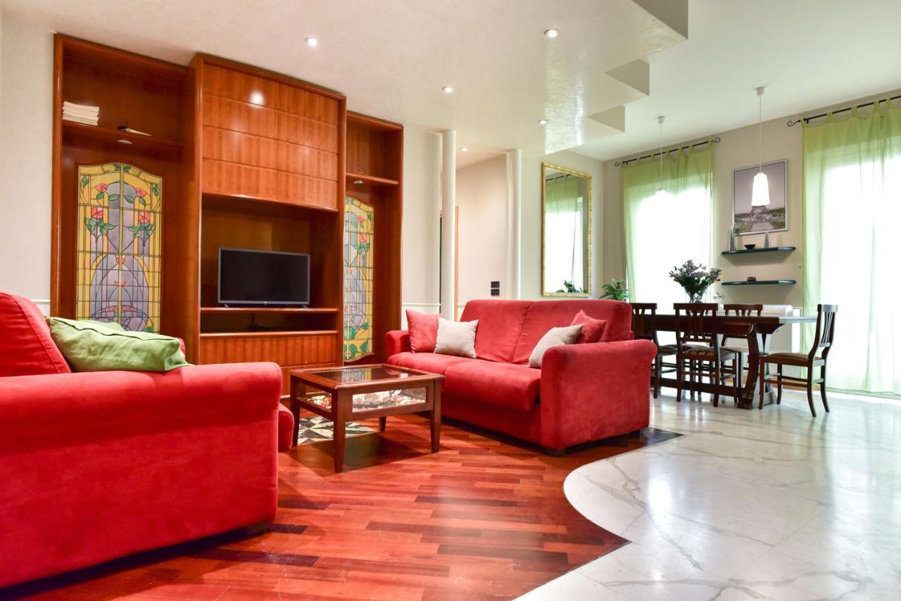 Apartamento Elegant & Cozy In The Heart Of *
