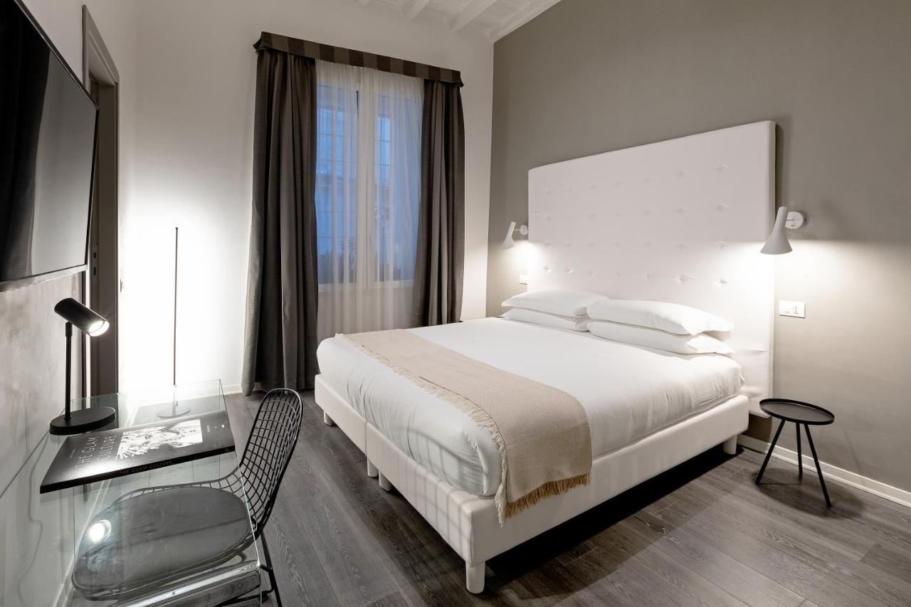 N - Space Modern Guestrooms *