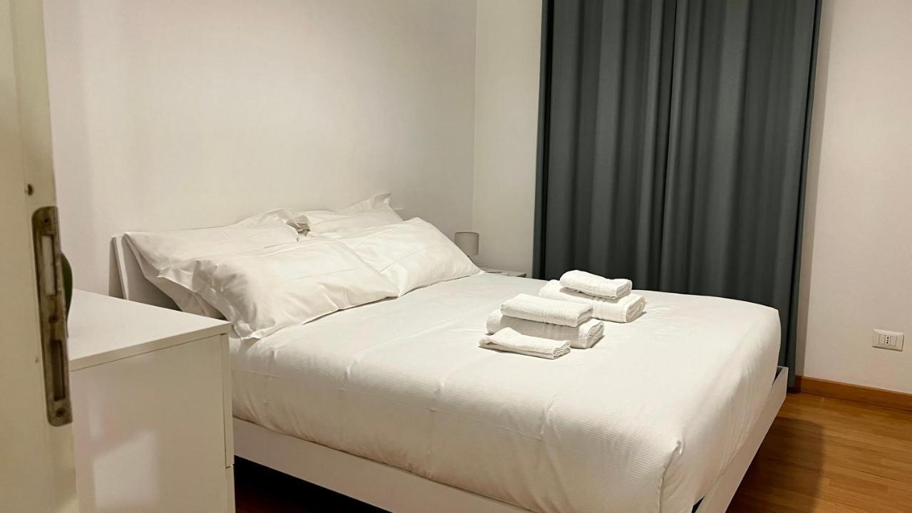 Apartment Conte Rosso Rom