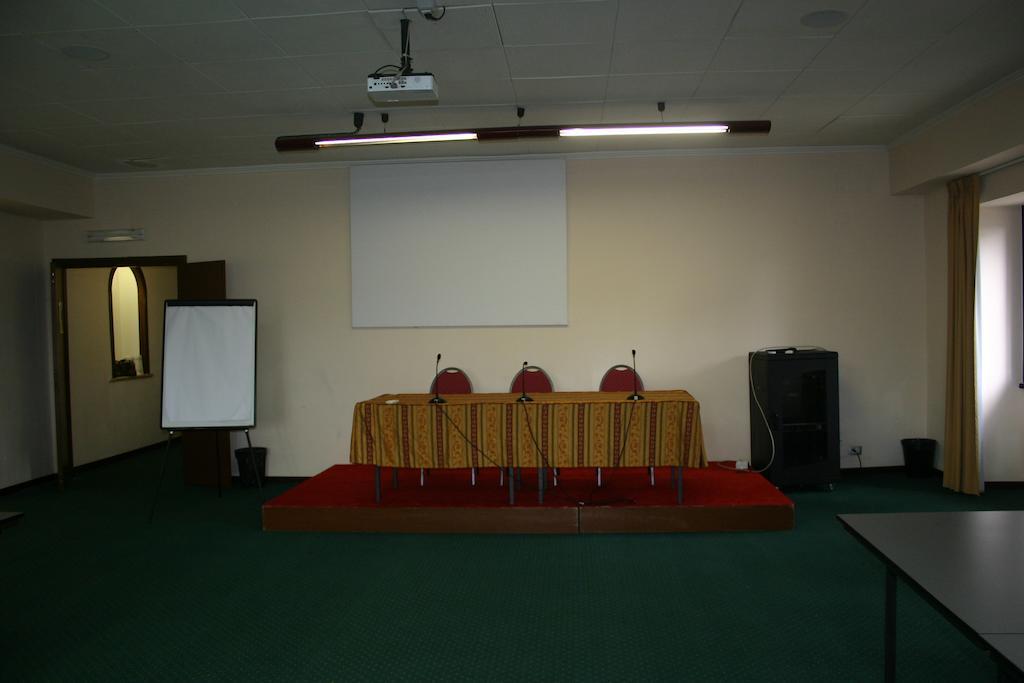 Regal Park Hotell 4*