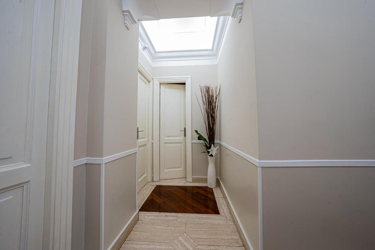 Rent Saint Peter Rom