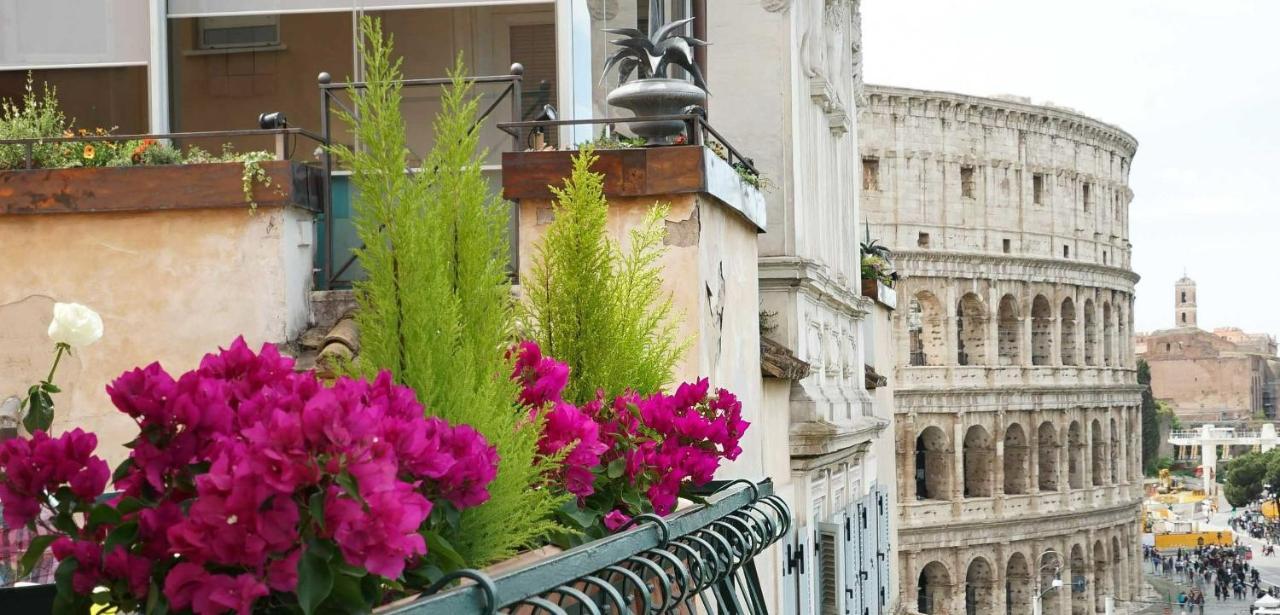 In Colosseo View Luxury Apartamento