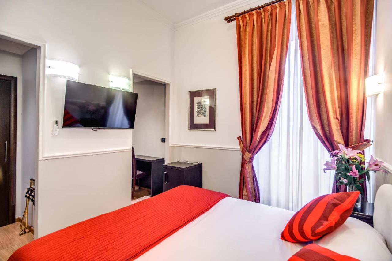 Everest Hotell 2*