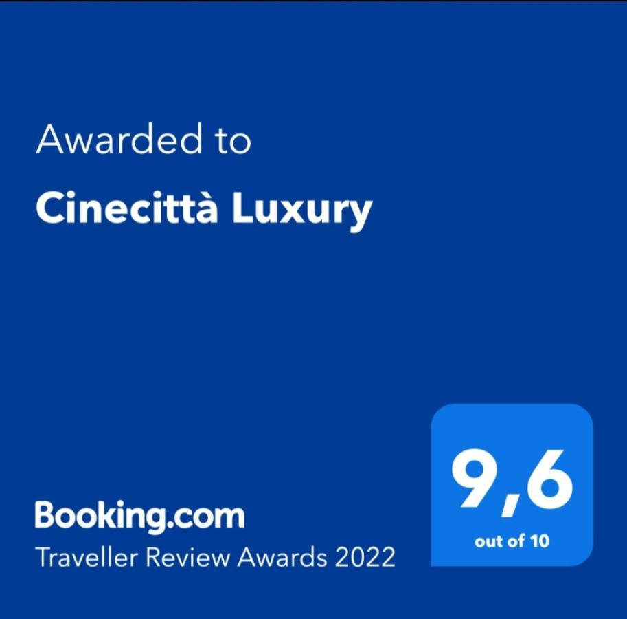 Alojamento de Acomodação e Pequeno-almoço Cinecittà Luxury