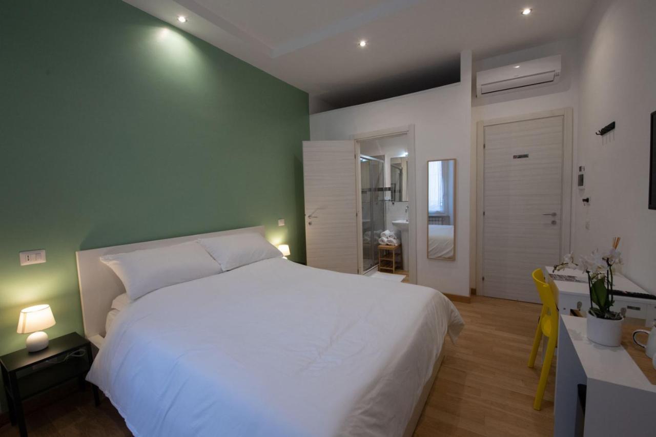 Domus Castroni Germanico Bed and breakfast