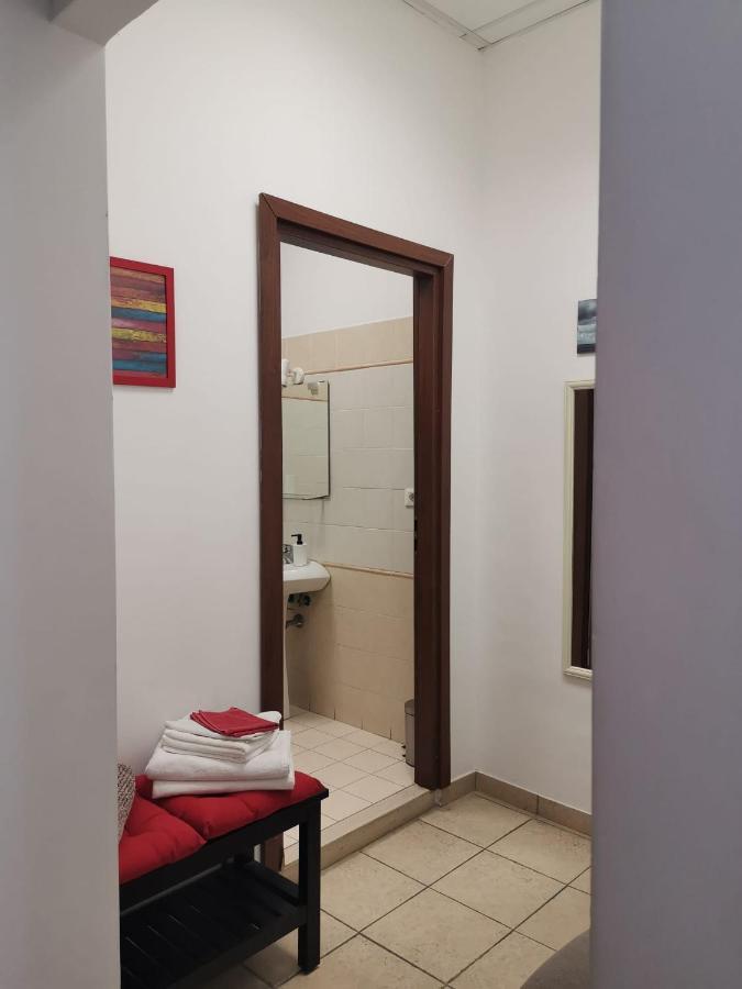 103 Bed & Breakfast Roma