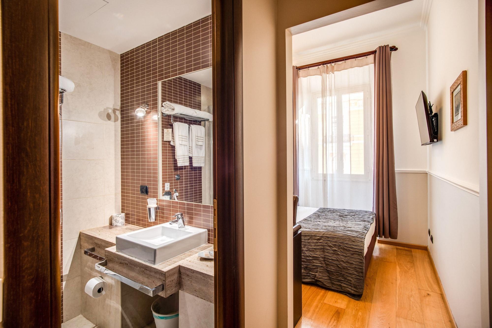 Everest Hotell