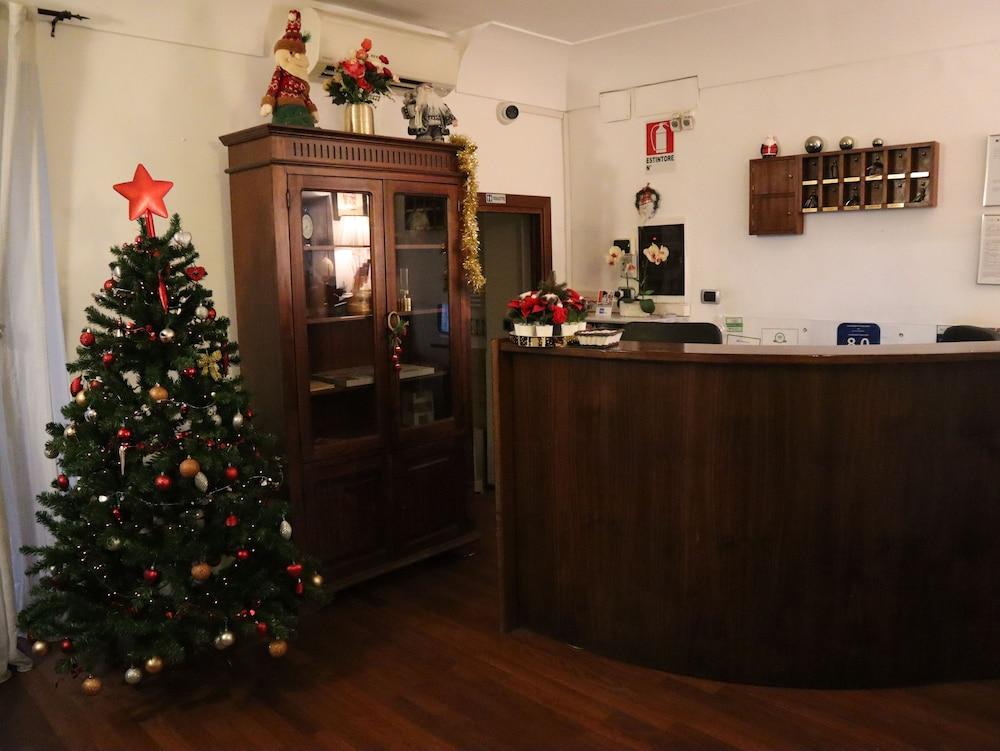Residenza Domizia 3* Roma