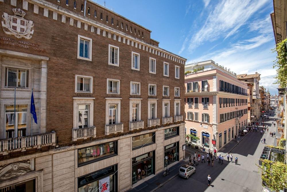 Via Del Corso 3* Roma