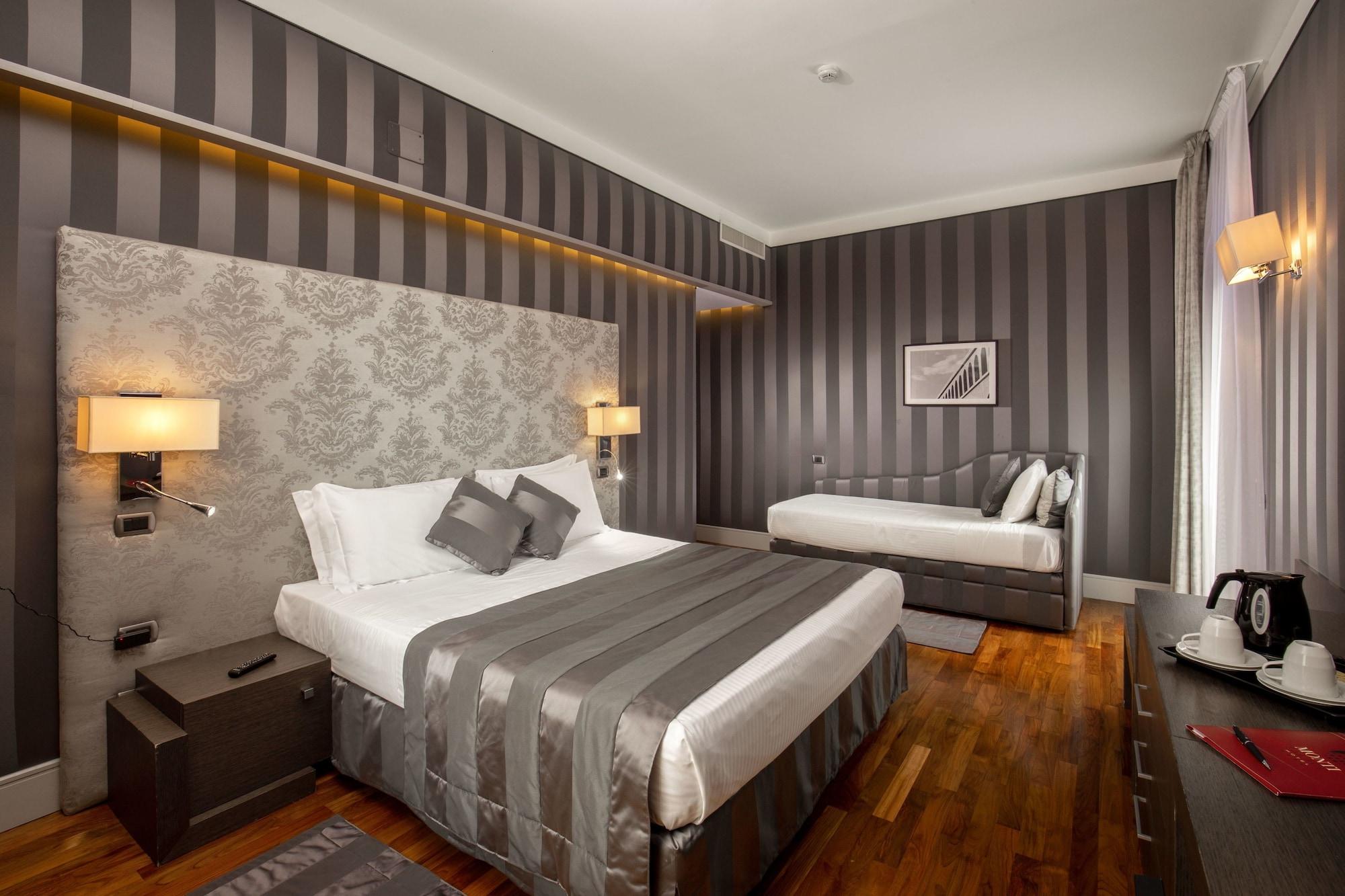 Monti Palace Hotell