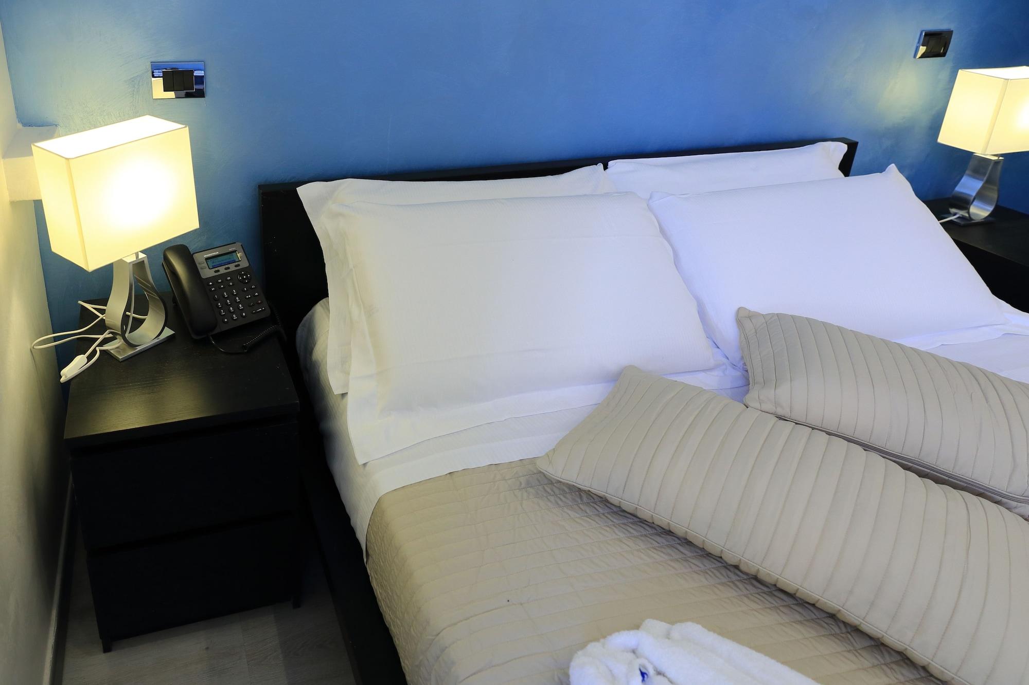 Mirko Luxury 3* Roma