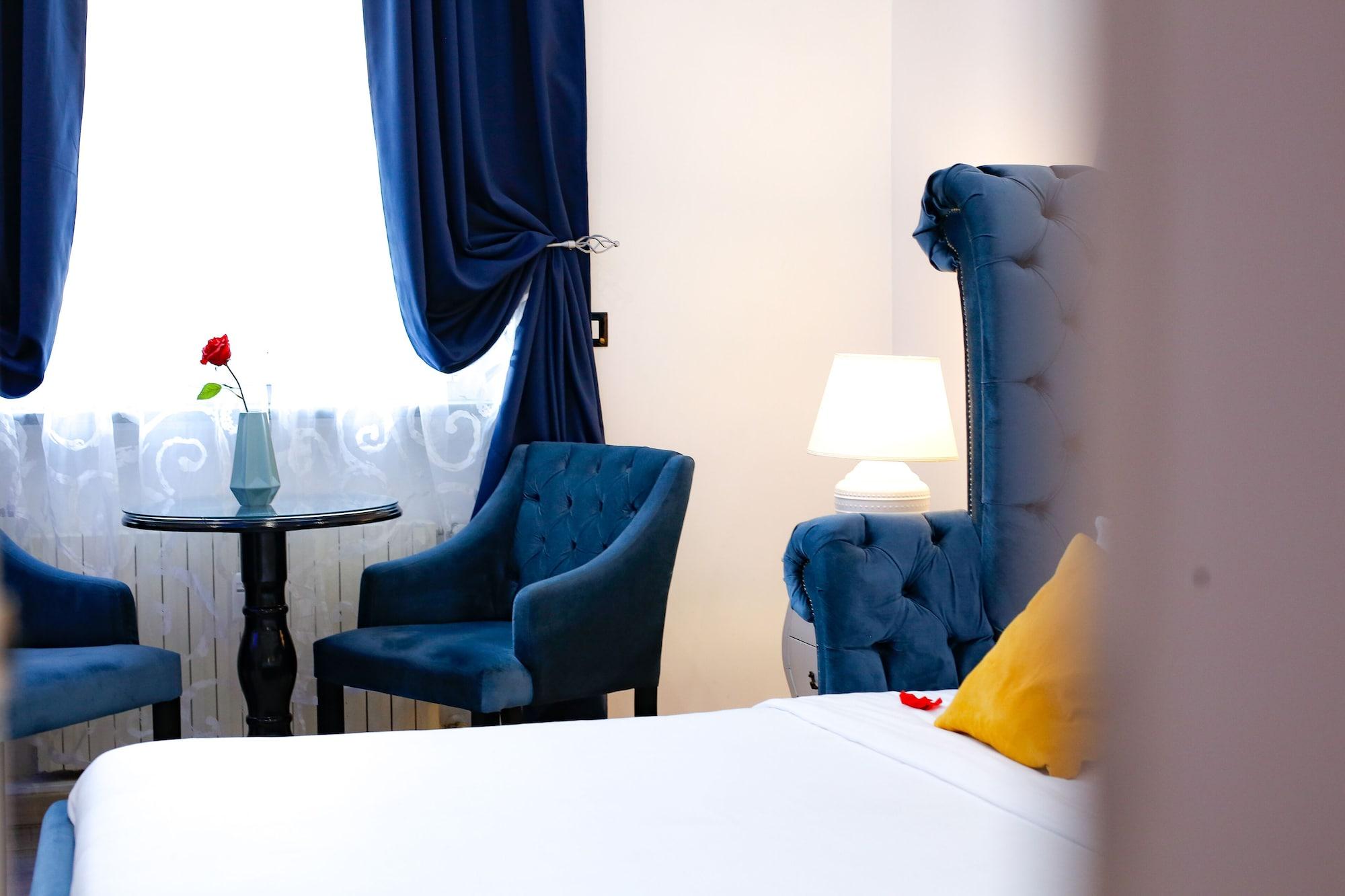 Escape Luxury Hotel 3*