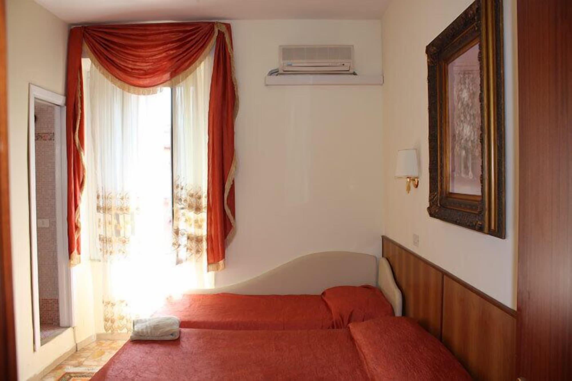 Sergio House Bed & Breakfast 2*