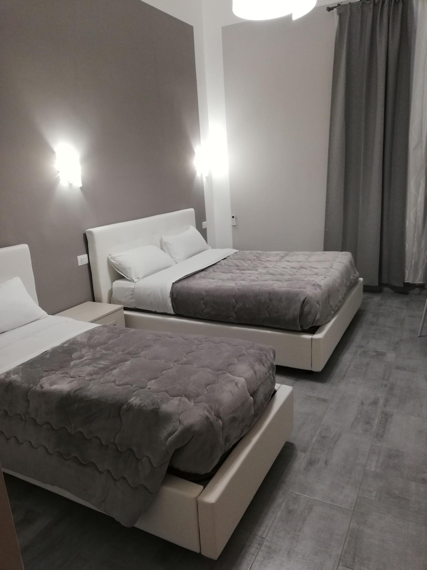 Garden's Elide Guest house