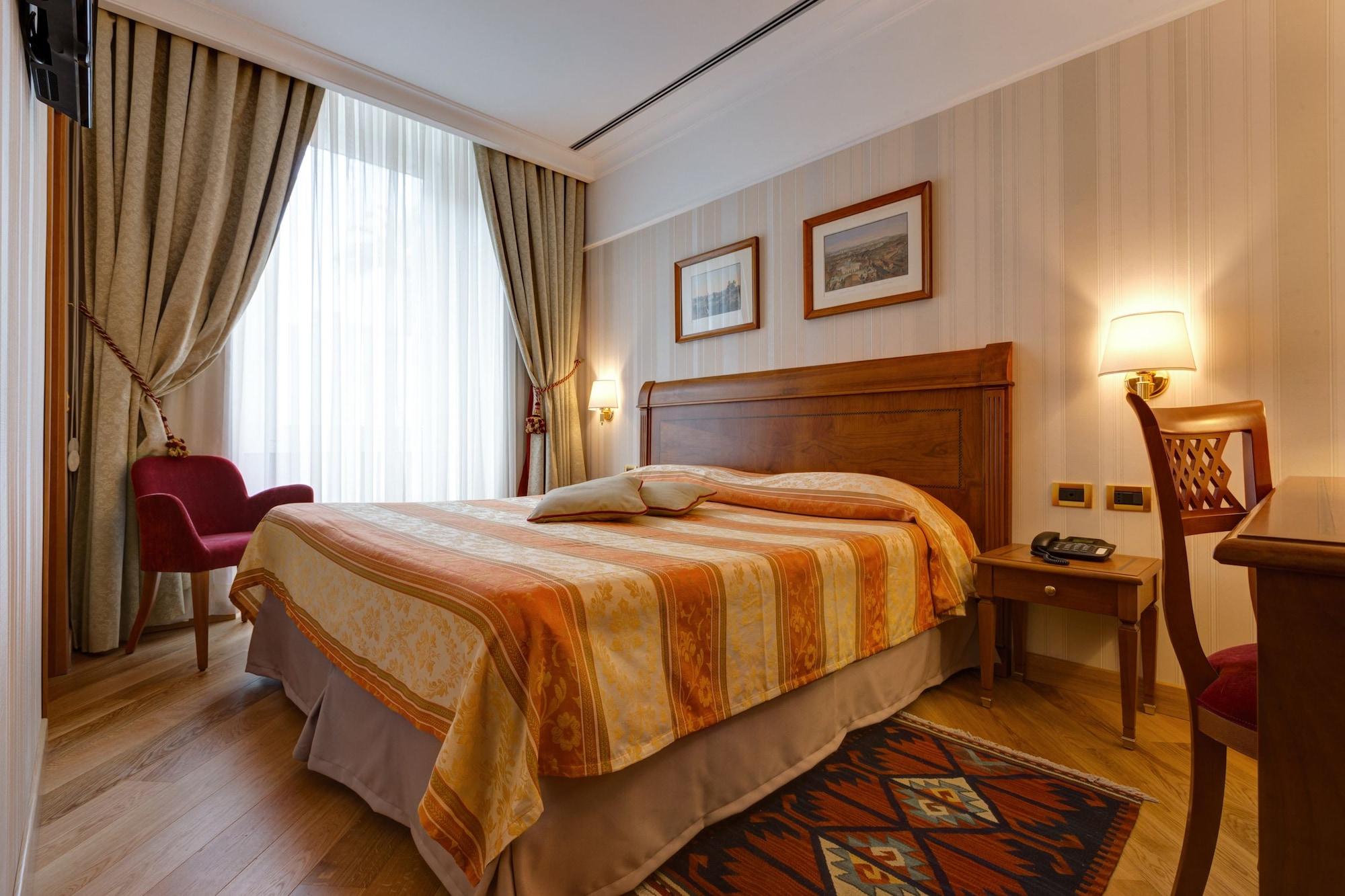 Residenza Romacentro 3*