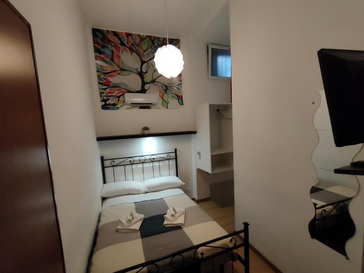 Royal 22 Guest house