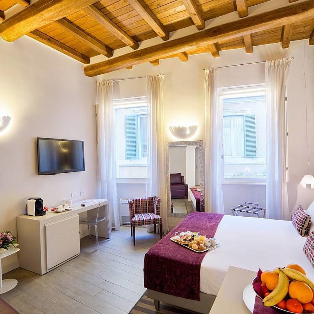 Trevi Palace Luxury 4* Roma