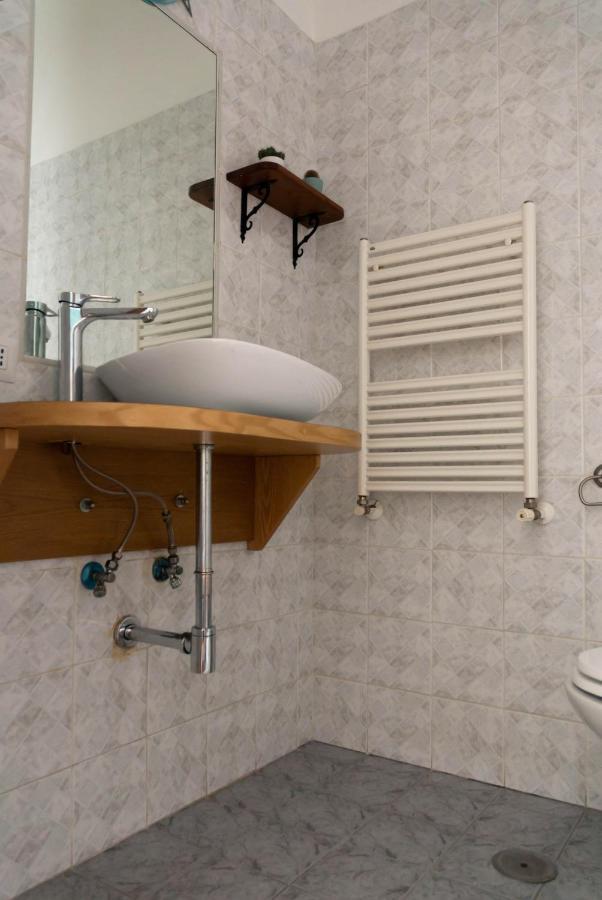 Pepe's Place - Re Di 3* Rom