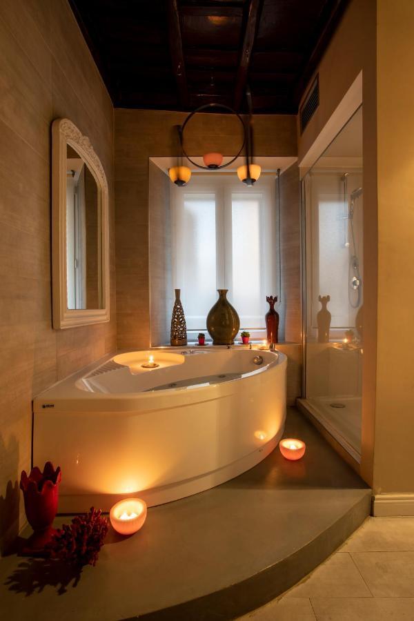 Town House Spagna- Luxury With Jacuzzi Bath Pensión *