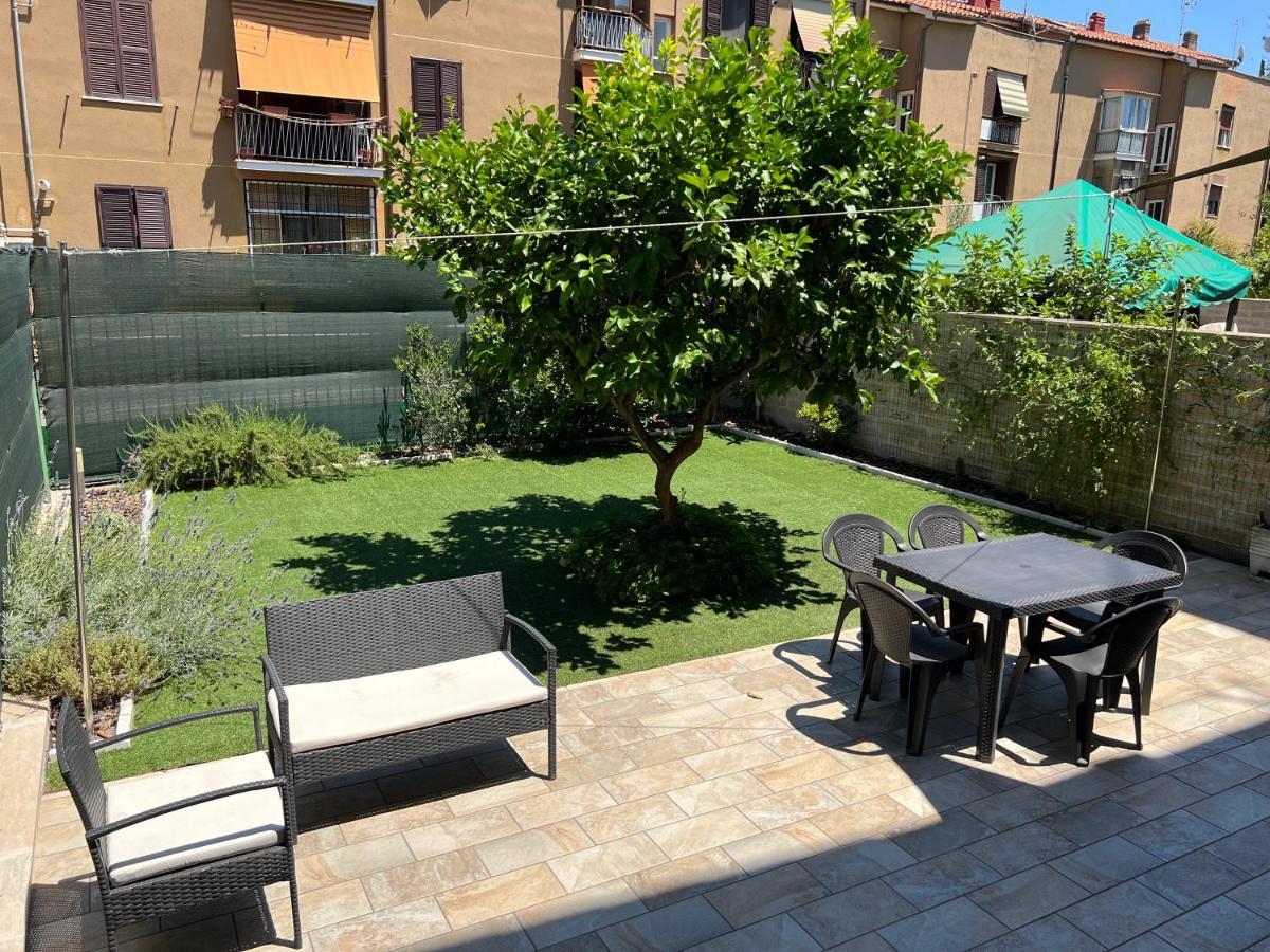 Casa Paestum. Your Wonderful Garden In Roma