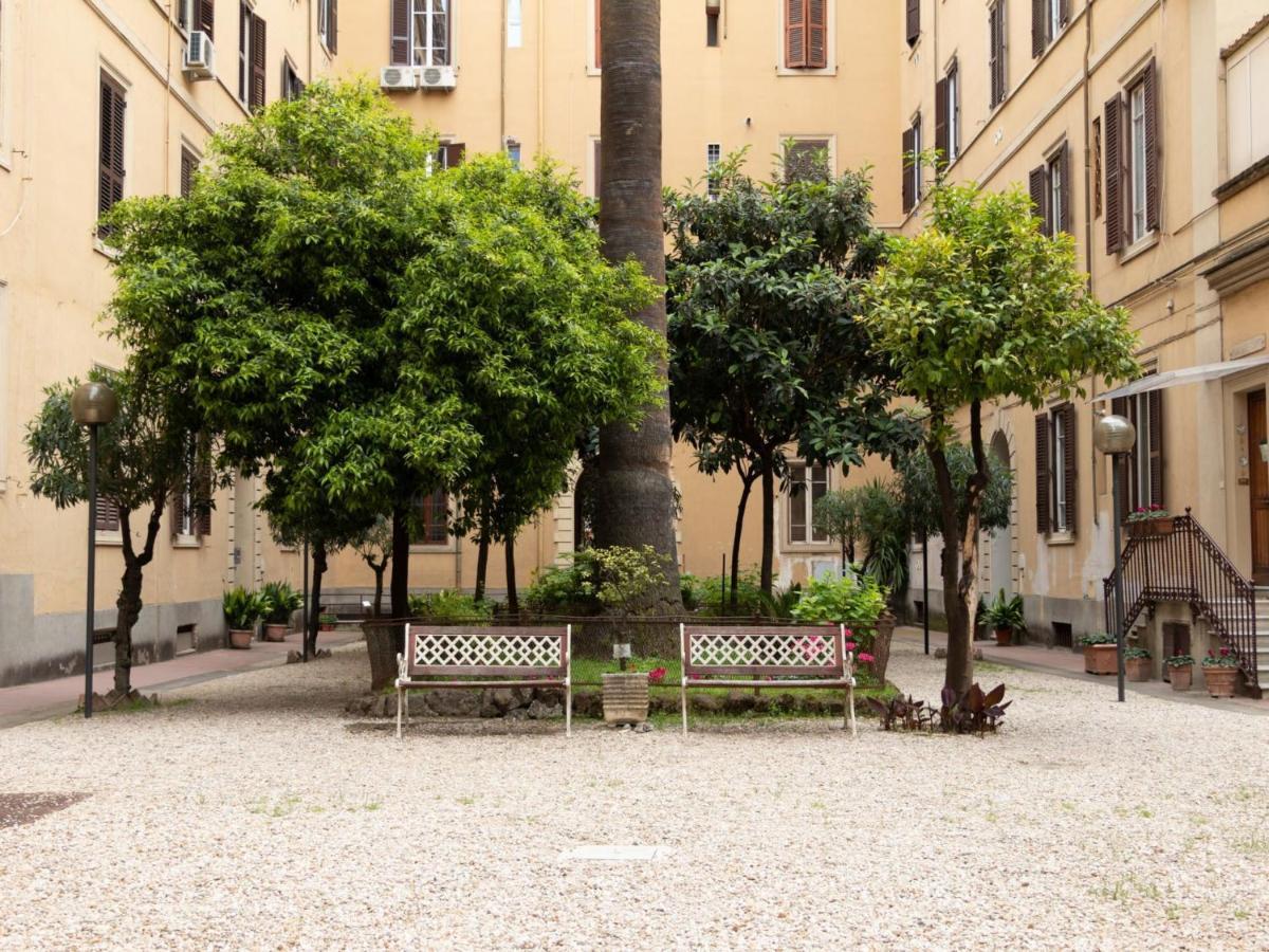 The Rent - One-bedroom Near San Pietro Roma