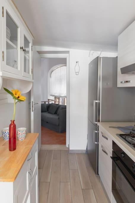 Penthouse With Jacuzzi On Private Terrace In Trastevere * Rome