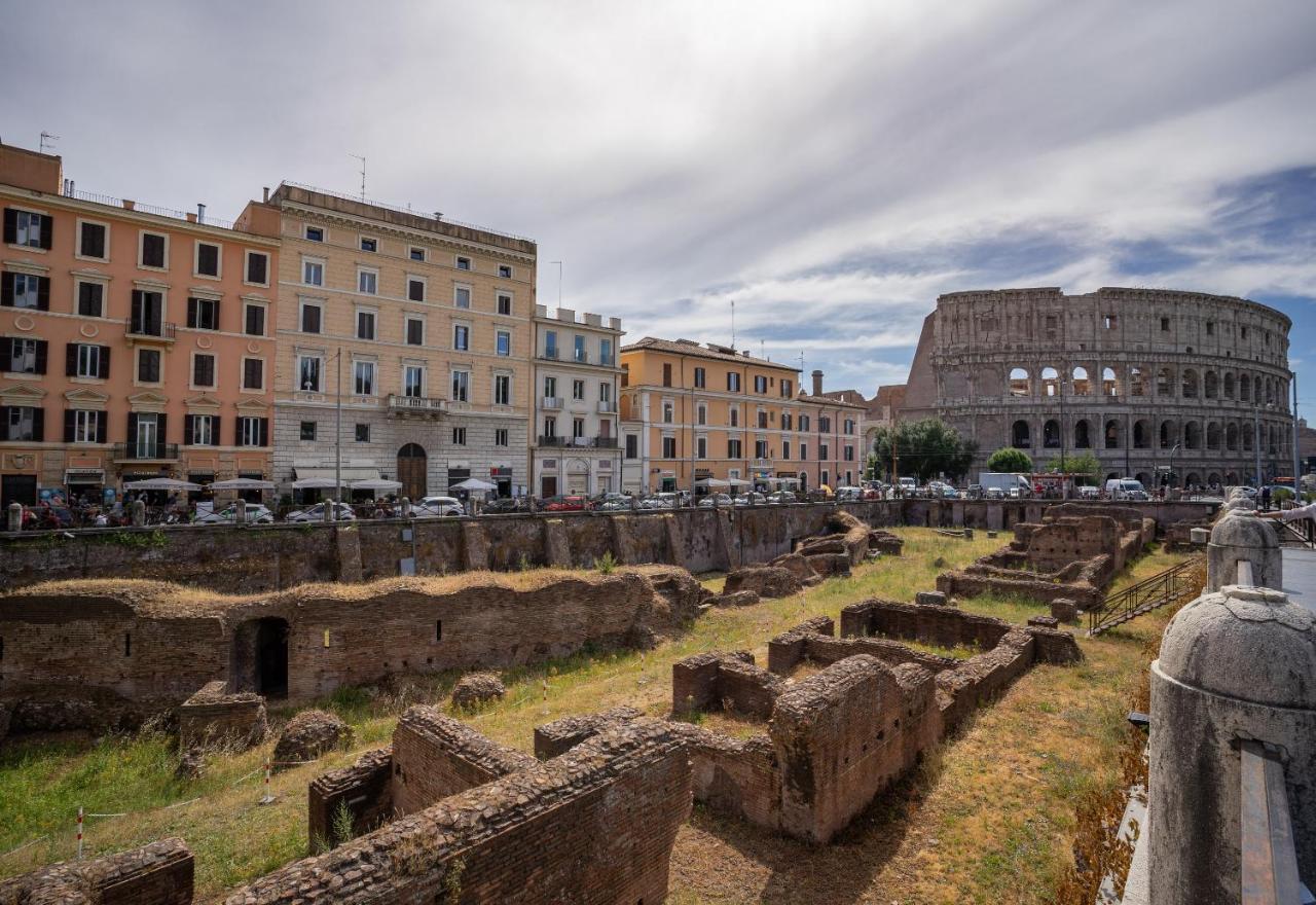 Colosseo Luxe In The Center Of * Roma