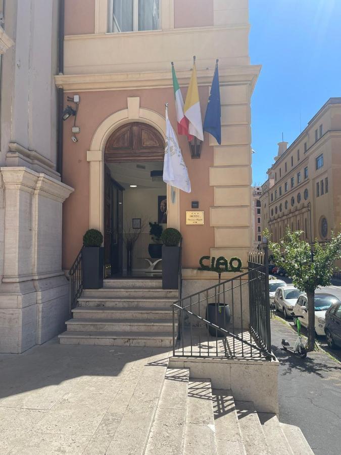 Hotell Ottaviano Augusto 3*