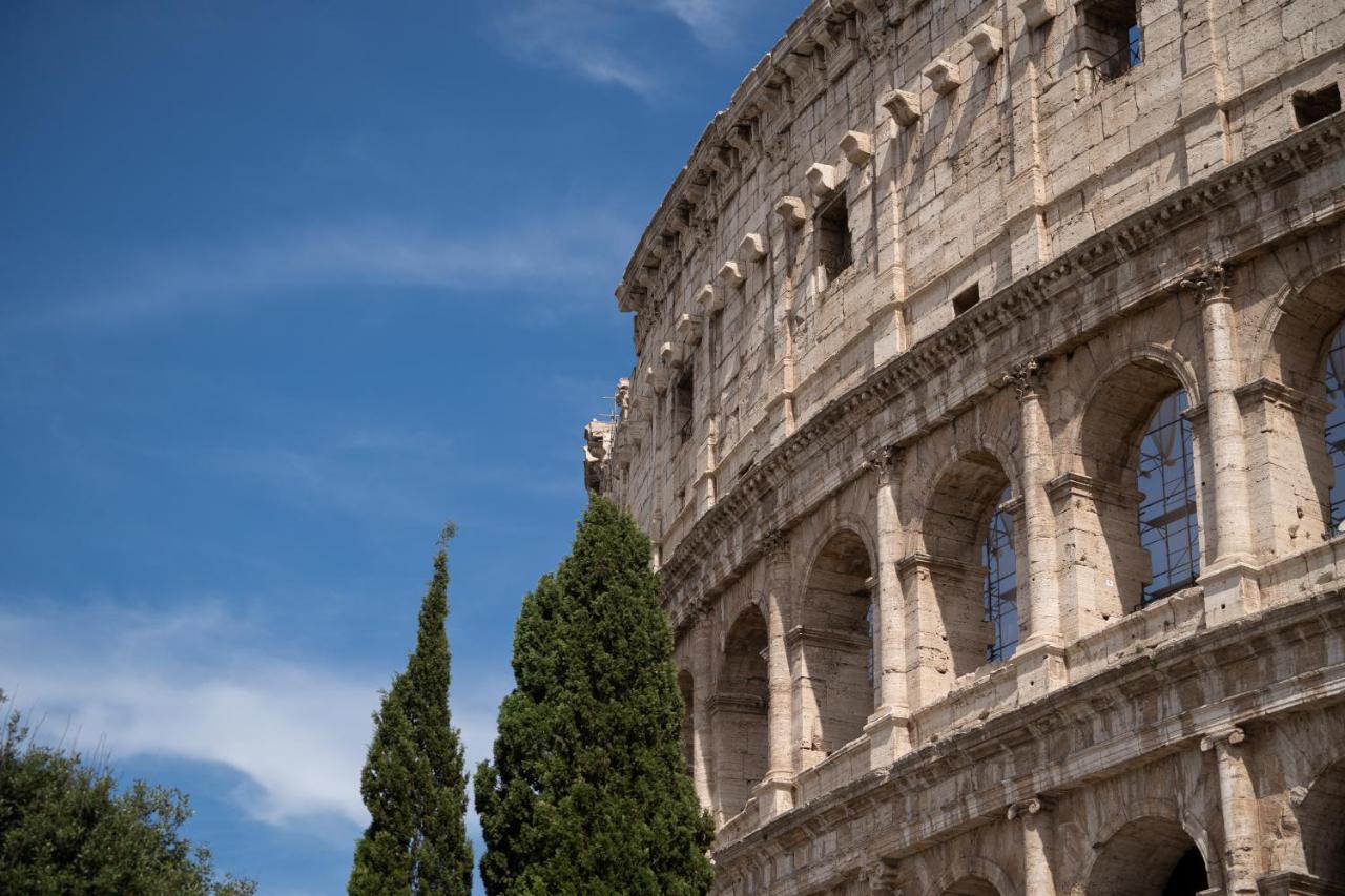 Colosseo Luxe In The Center Of Roma