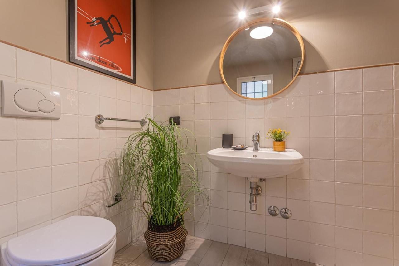 Melissa Stylish Loft At Vatican Museum Apartment
