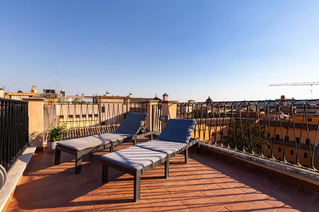 Casa de hóspedes Vivilo Trevi - Luxury Experience - Private Jacuzzi On Terrace - Insane View Roma