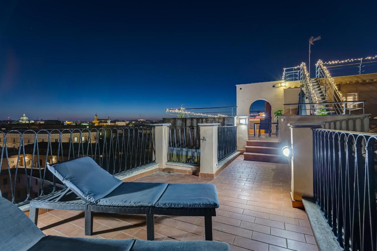 Casa de hóspedes Vivilo Trevi - Luxury Experience - Private Jacuzzi On Terrace - Insane View Roma