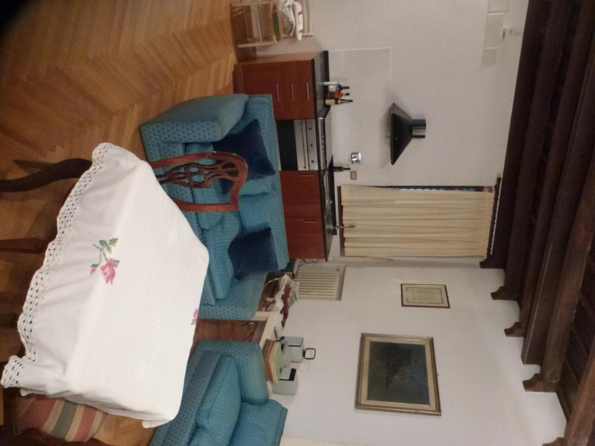 Cosy In Via Del Corso Apartment Rome