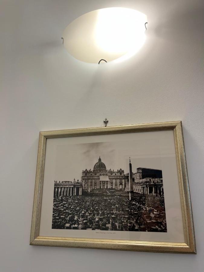 Vatican Emotion * Roma