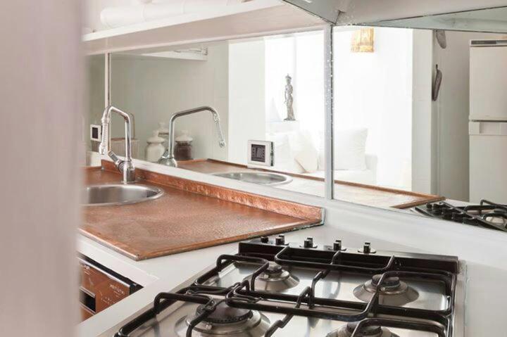 Navona Color Vicolo Delle Vacche Apartamento Roma