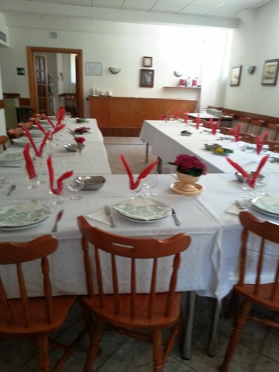 Gjestgiverier Maria Rosa Molas - Casa Per Ferie 3*