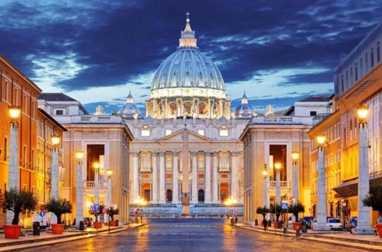 Vacanze Romane Colosseo Roma
