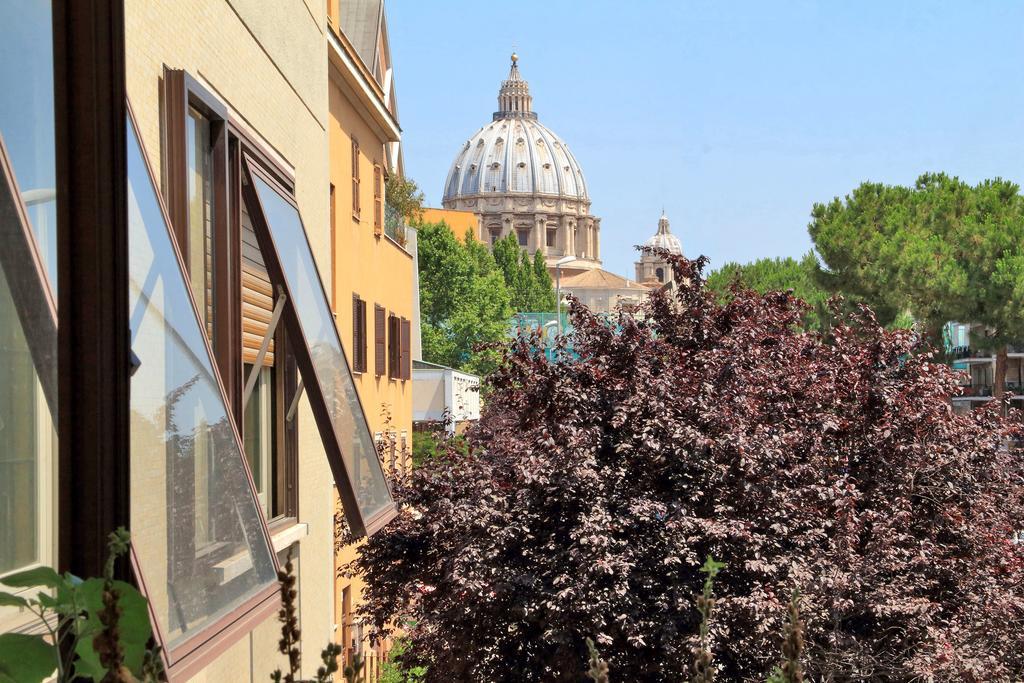 San Pietro Stazione Pensión Roma
