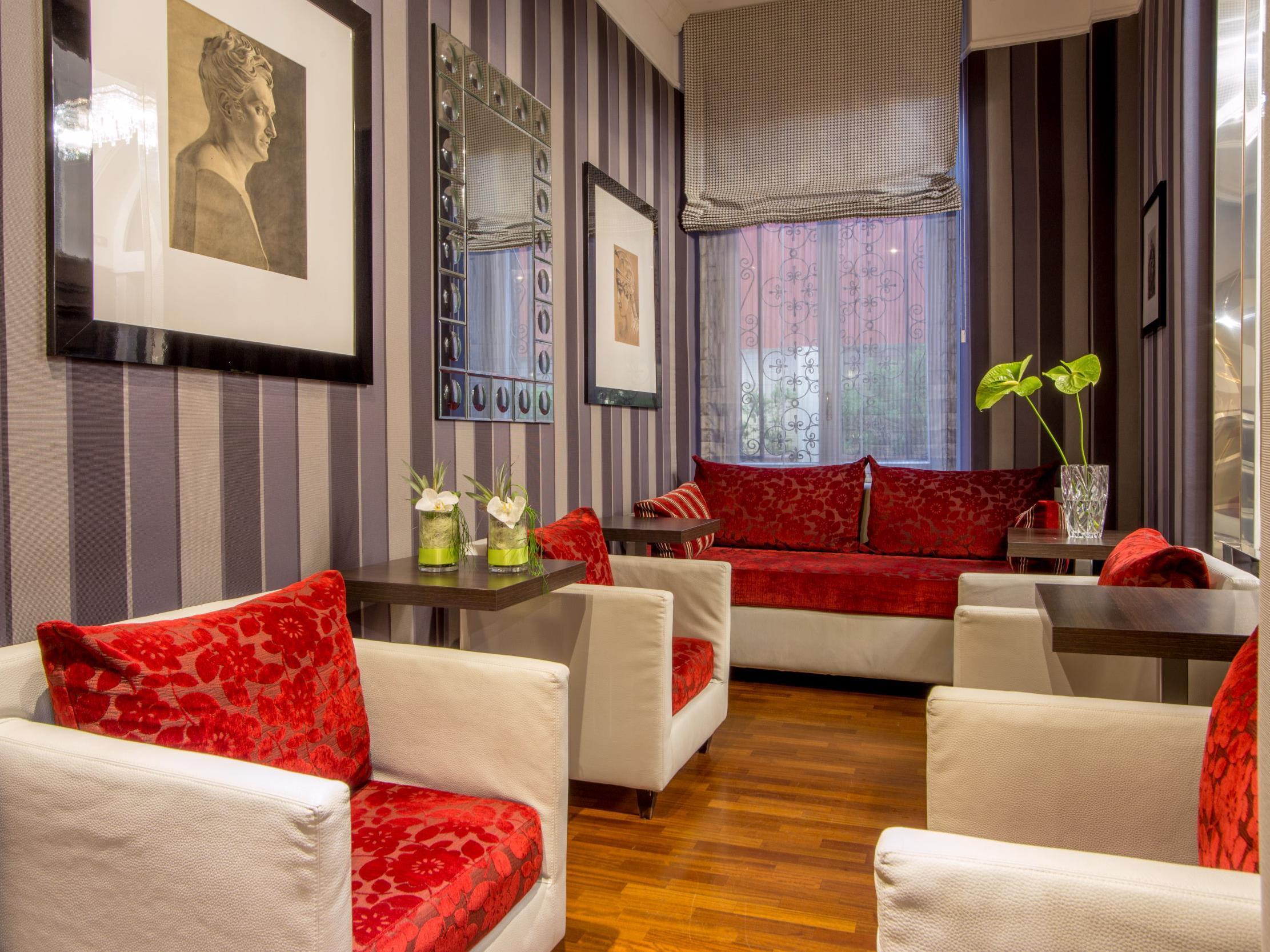 Royal Court Hotell