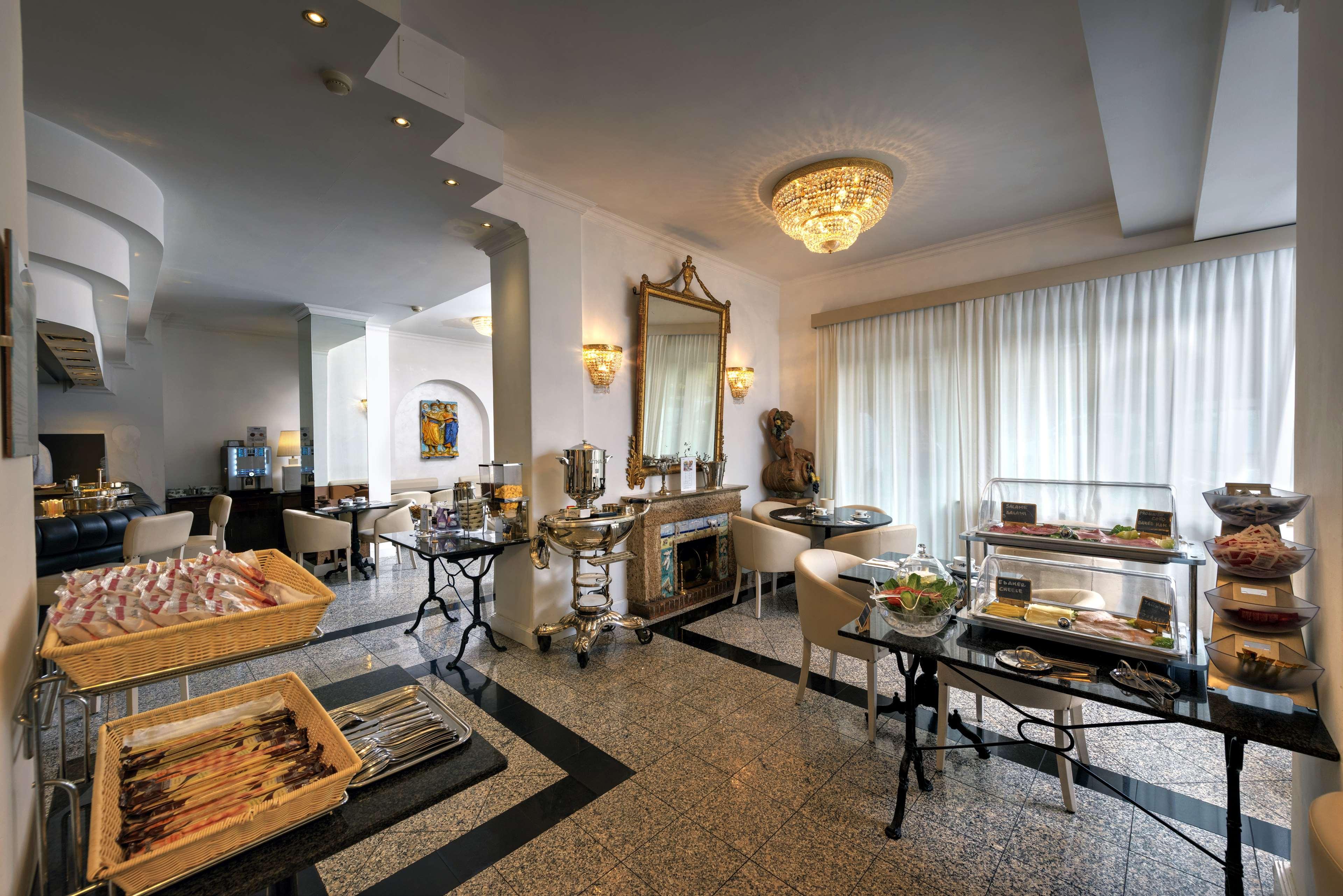Western Rivoli Hotell