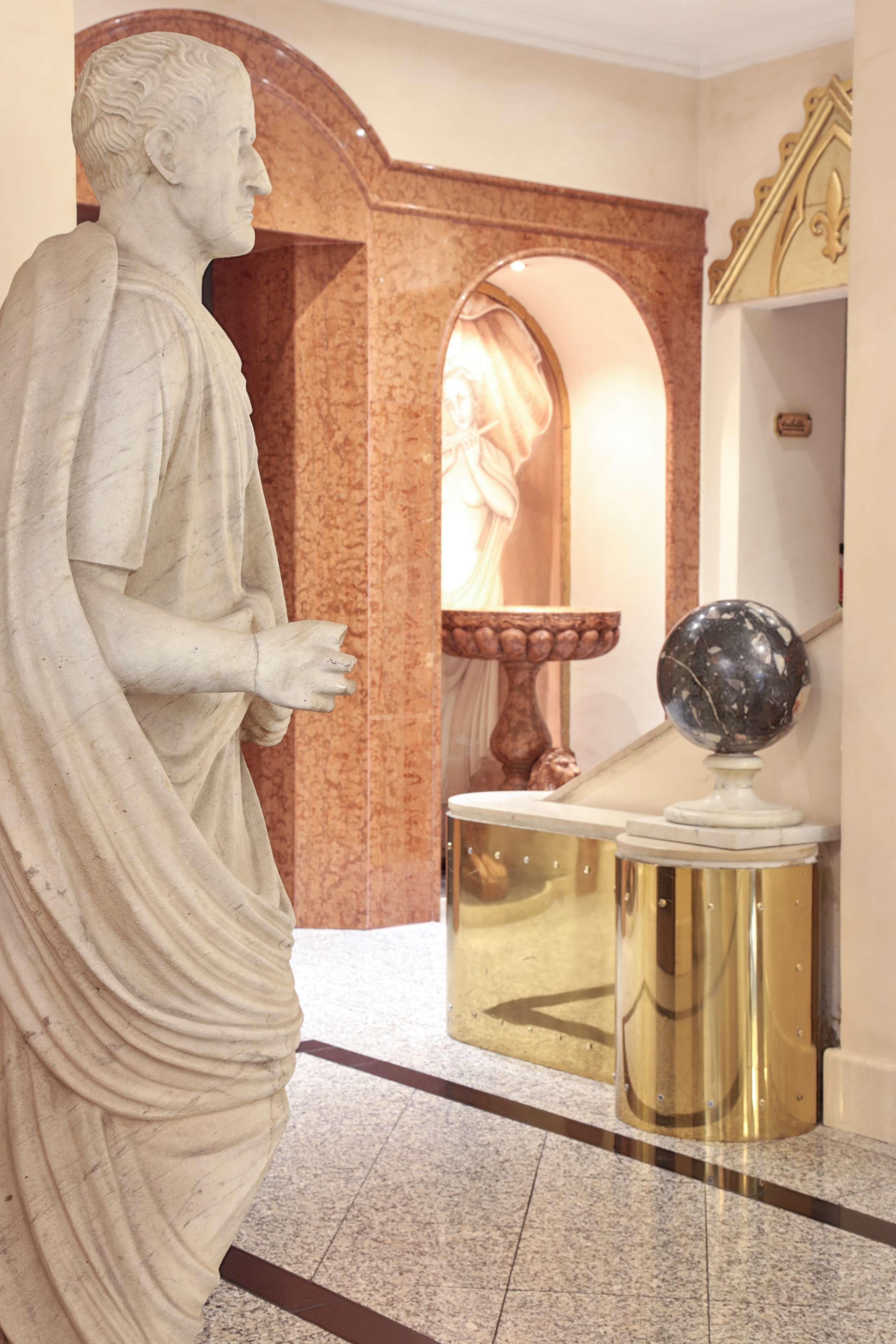 Western Rivoli Hotell