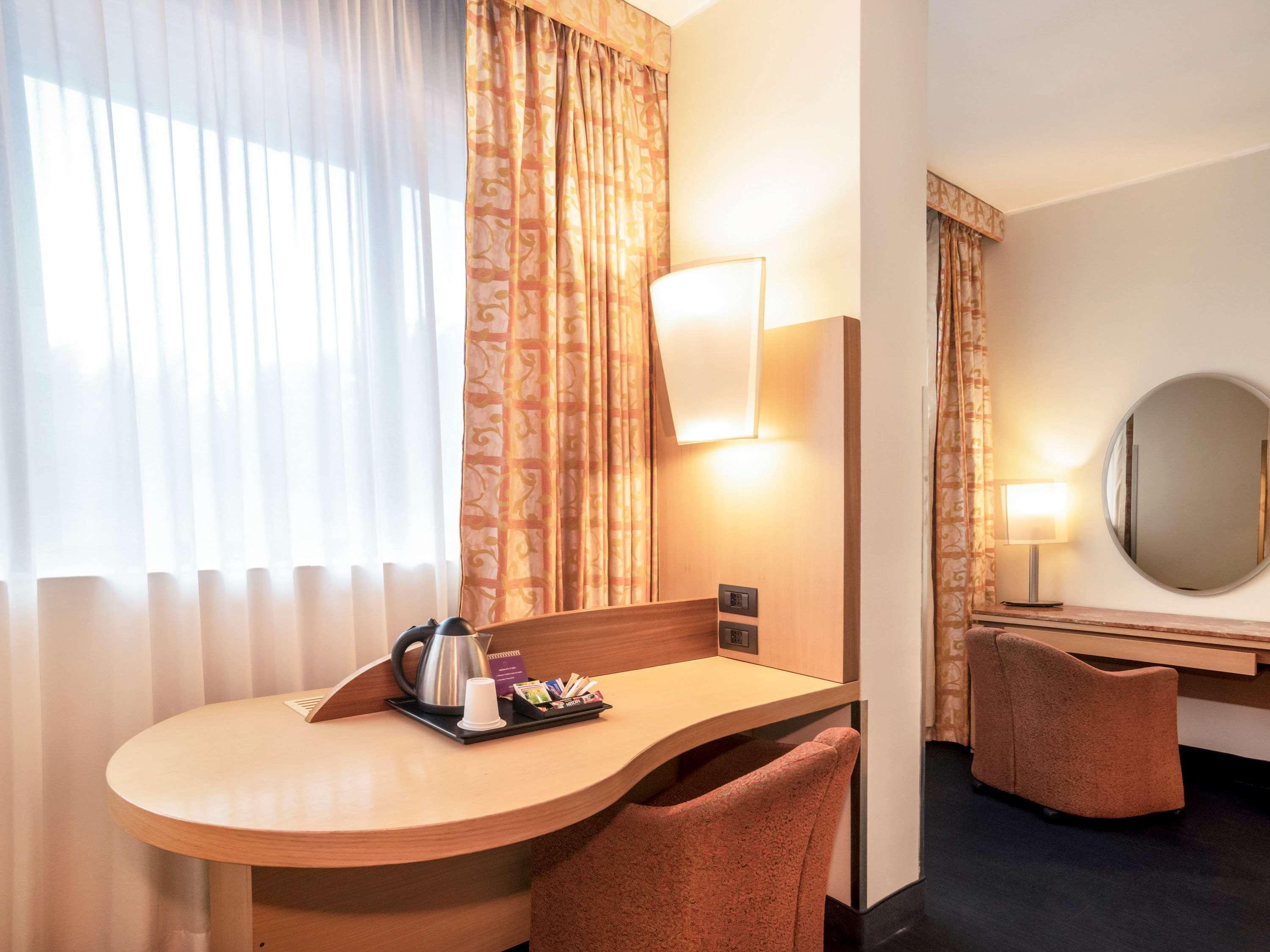 Mercure West Hotel