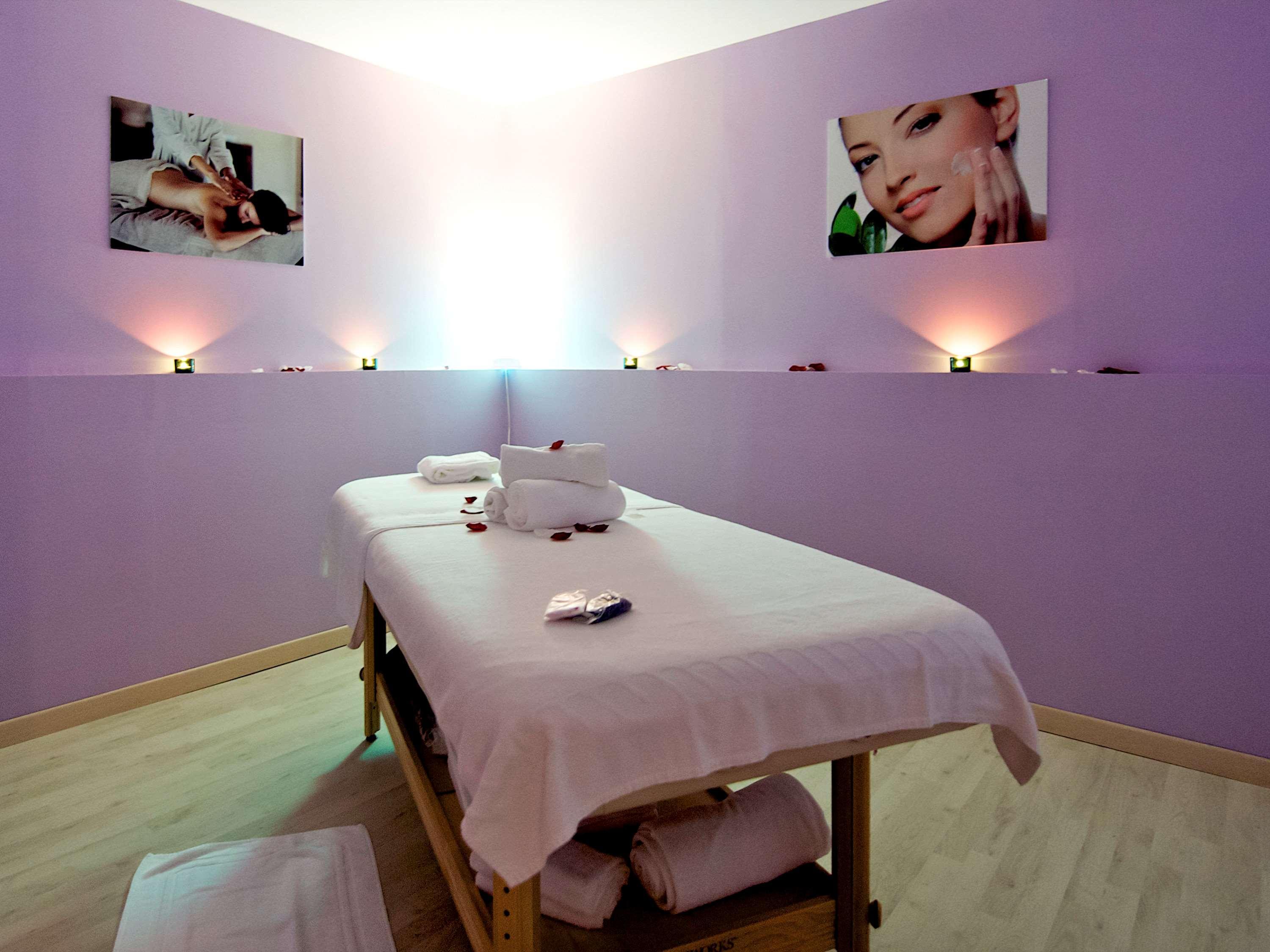Mercure West 4*