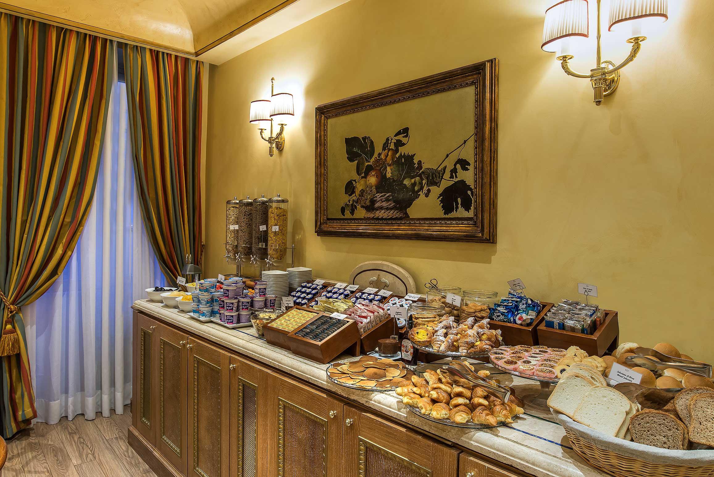 River Palace Hotell 4*