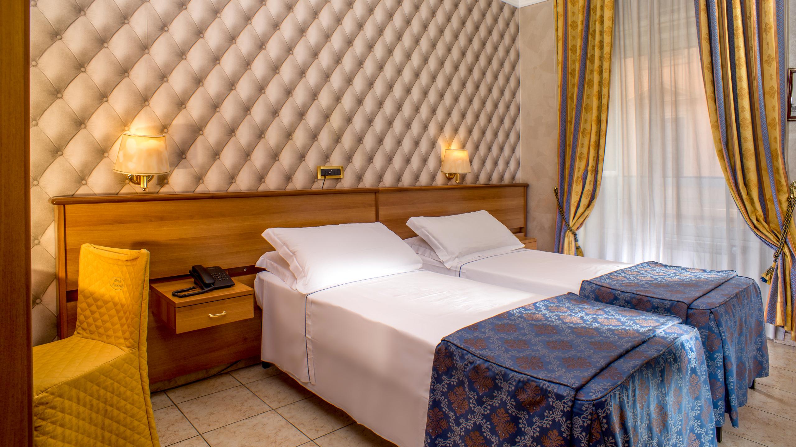 Assisi Hotell 3*